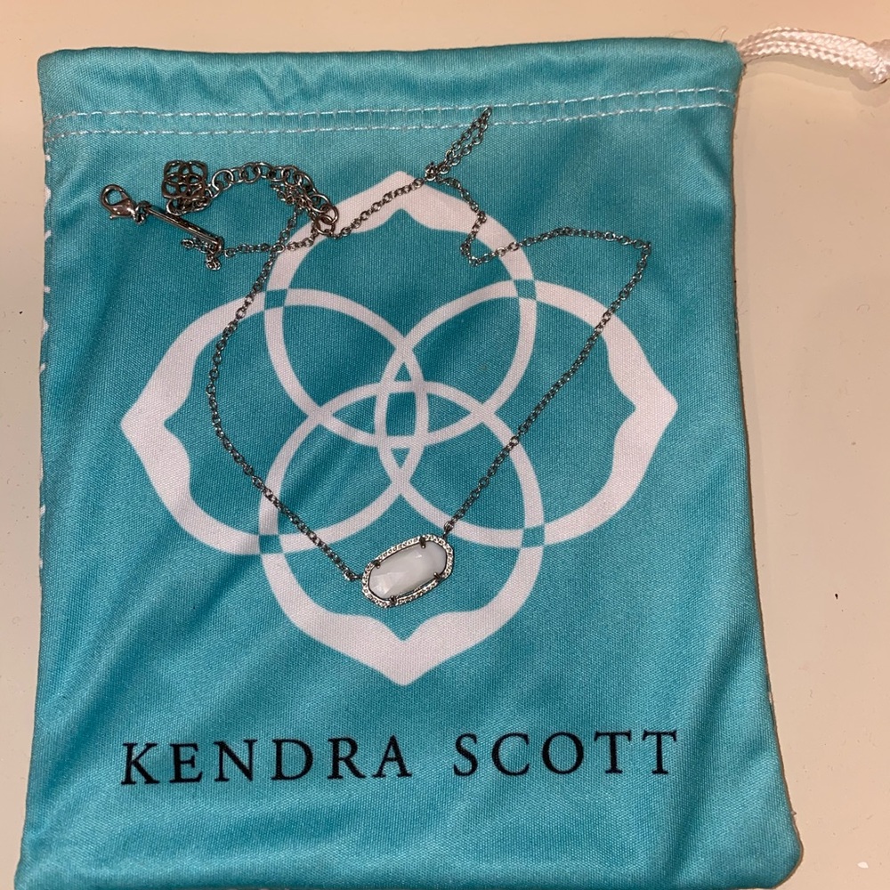 Kendra Scott Necklace